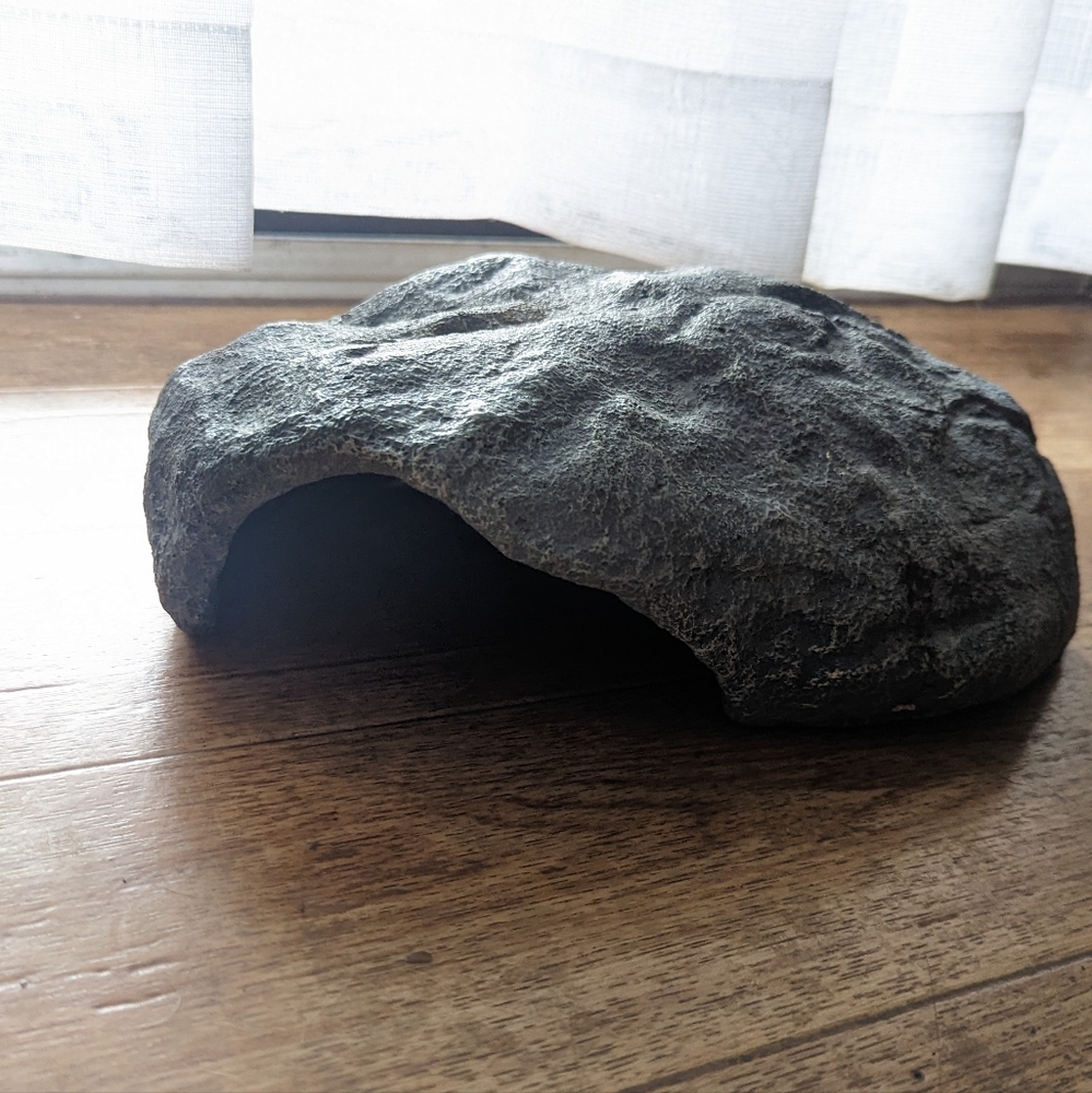 Reptile Rock Hide